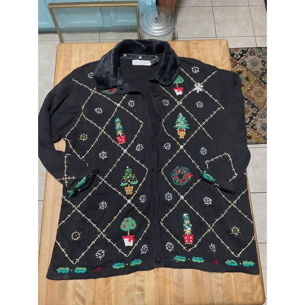 Victoria Jones Women's Black Beaded Embroidered Christmas Sweater XL